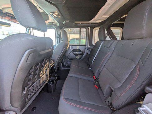 Certified 2021 Jeep Wrangler Unlimited Rubicon image 12