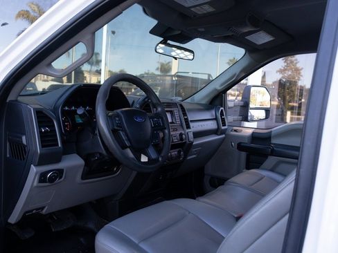 Used 2020 Ford F350 XL w/ Power Equipment Group image 18