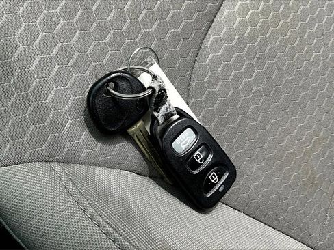 Used 2019 Hyundai Elantra SEL image 10