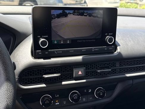 Used 2025 Honda HR-V LX image 16