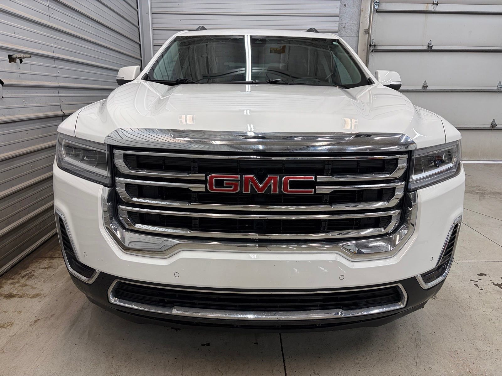 Used 2021 GMC Acadia SLE w/ Driver Convenience Package AWD/4WD image 2
