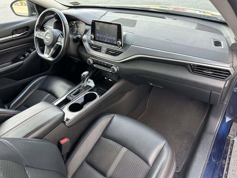 Used 2023 Nissan Altima 2.5 SR image 11