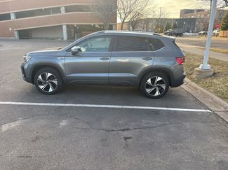 Used 2024 Volkswagen Taos SE video 2