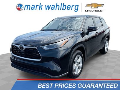Used 2023 Toyota Highlander L