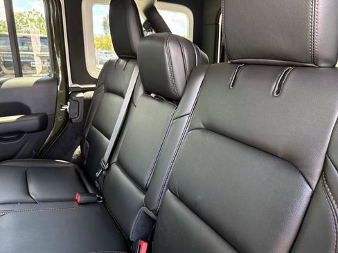 Used 2023 Jeep Wrangler Unlimited Rubicon 392 w/ Xtreme Recon 35" Tire Package AWD/4WD image 14