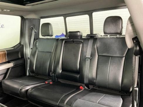 Used 2018 Ford F150 Lariat w/ Equipment Group 502A Luxury AWD/4WD image 15