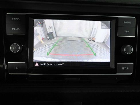 Used 2019 Volkswagen Jetta SE FWD image 5