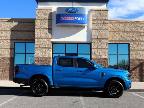 New 2025 Ford Ranger Lariat w/ Black Appearance Package image 5