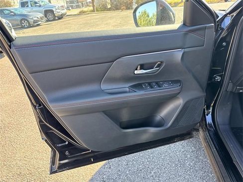 New 2026 Nissan Kicks SR image 20