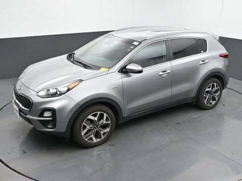 Used 2021 Kia Sportage EX AWD/4WD image 15