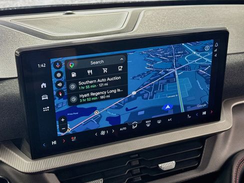 Used 2025 Ford Explorer ST-Line w/ ST-Line Street Pack AWD/4WD image 2