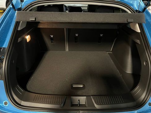 New 2026 Chevrolet Trax ACTIV w/ Sunroof Package FWD image 16