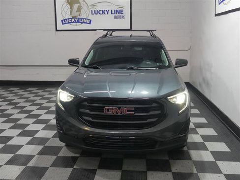 Used 2019 GMC Terrain SLE w/ Driver Convenience Package AWD/4WD image 3
