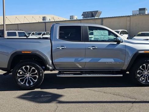 New 2026 GMC Canyon Denali AWD/4WD image 9