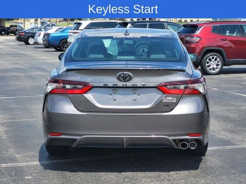 Used 2023 Toyota Camry SE image 8