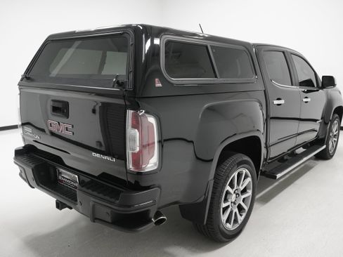 Used 2020 GMC Canyon Denali image 4