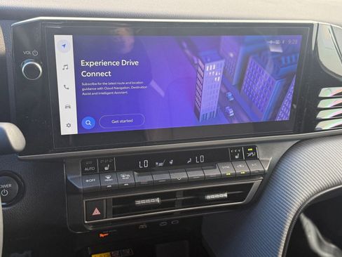 Certified 2025 Toyota Camry SE image 24