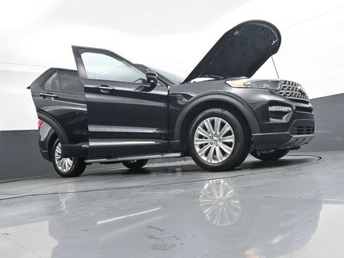 Used 2024 Ford Explorer Limited w/ Limited Technology Package RWD image 55