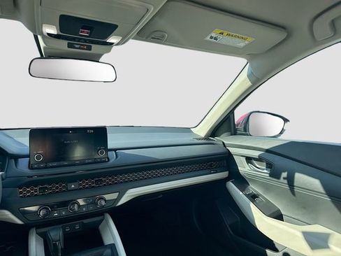 Certified 2025 Honda Accord LX image 20