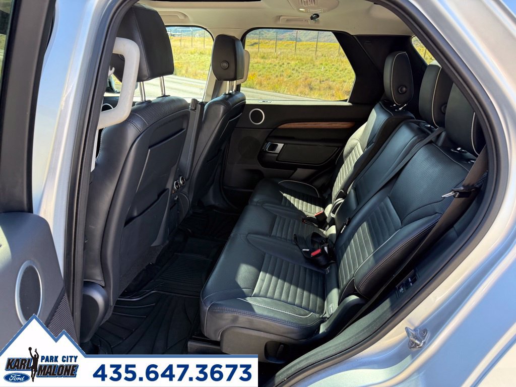 Used 2017 Land Rover Discovery HSE AWD/4WD image 26
