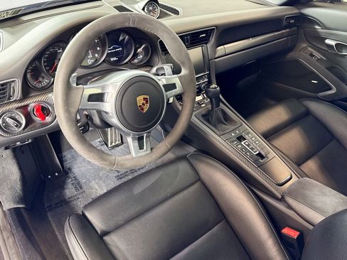 Used 2016 Porsche 911 Carrera 4 GTS image 9