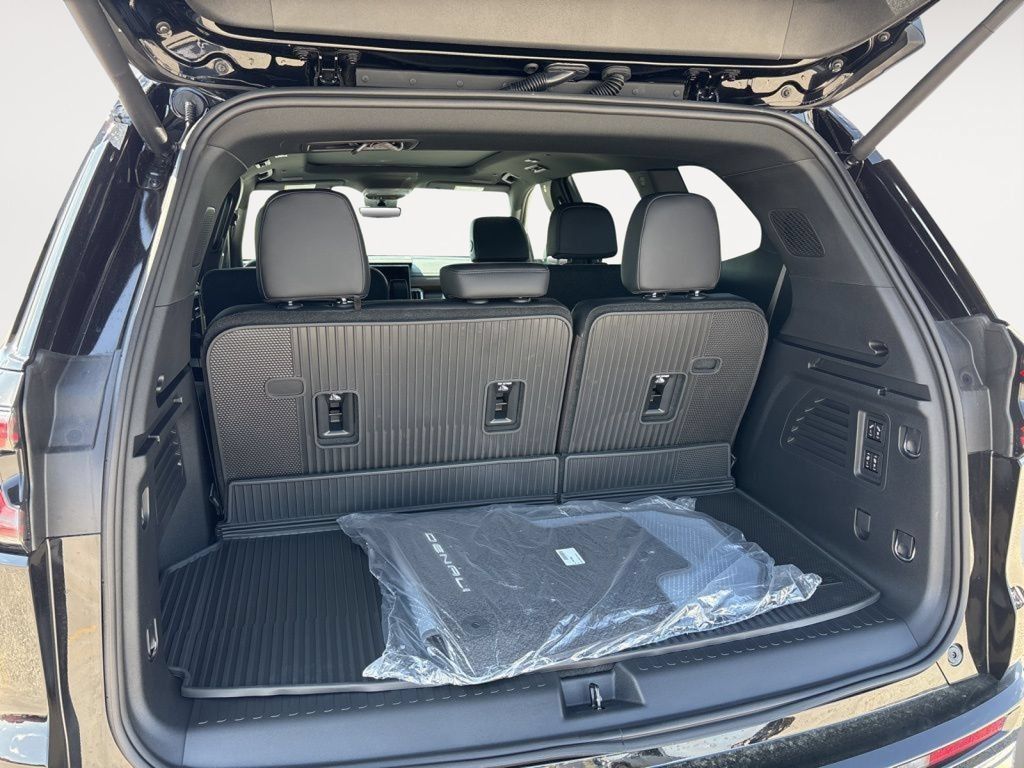 New 2026 GMC Acadia Denali w/ Super Cruise Package AWD/4WD image 10