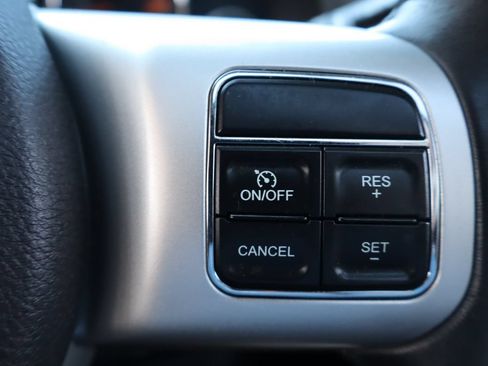 Used 2016 Jeep Compass High Altitude AWD/4WD image 30