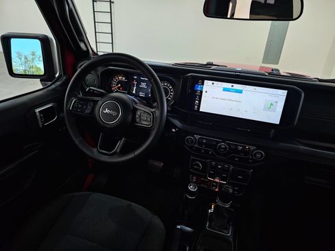 Used 2024 Jeep Wrangler Unlimited Rubicon AWD/4WD image 24