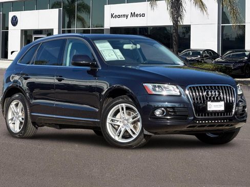 Used 2017 Audi Q5 2.0T Premium Plus w/ Technology Package image 2