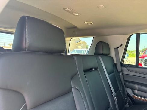 Used 2020 Chevrolet Tahoe Premier w/ Premier 6.2L Value Package AWD/4WD image 42
