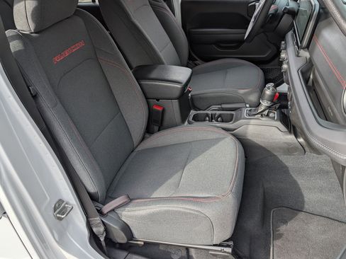 Used 2024 Jeep Wrangler Rubicon image 19