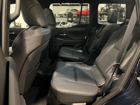 Used 2026 Lexus GX 550 image 30