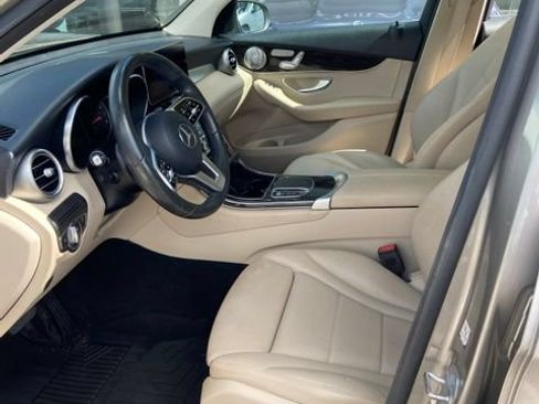 Used 2020 Mercedes-Benz GLC 300 image 6