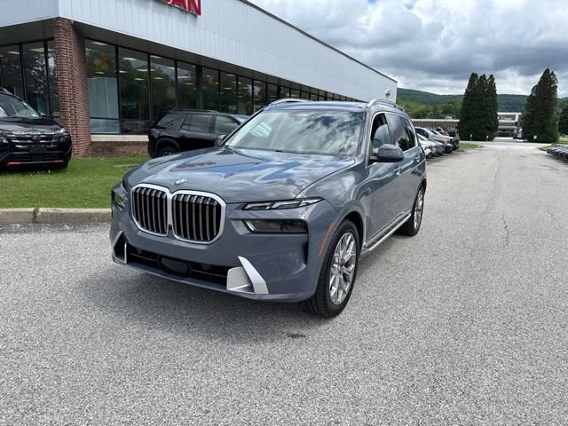 Used 2026 BMW X7 xDrive40i AWD/4WD image 5