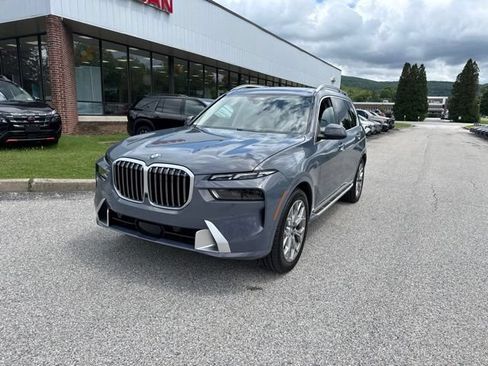 Used 2026 BMW X7 xDrive40i AWD/4WD image 5