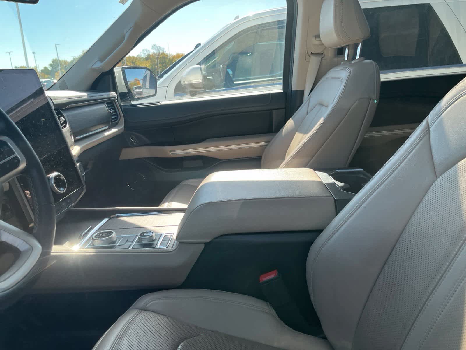 Used 2023 Ford Expedition Max Limited AWD/4WD image 27