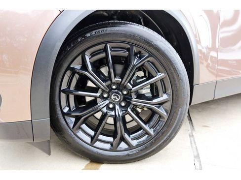 Certified 2025 MAZDA CX-70 3.3 Turbo w/ Premium Plus Pkg image 30