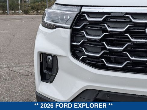 New 2026 Ford Explorer Platinum image 10