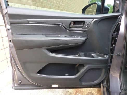 Used 2025 Honda Odyssey EX-L image 25