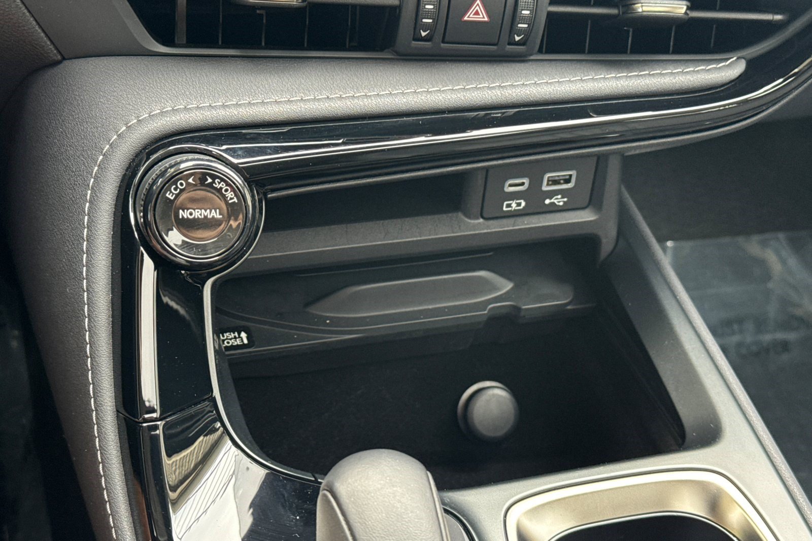 Used 2024 Lexus NX 350h AWD image 29