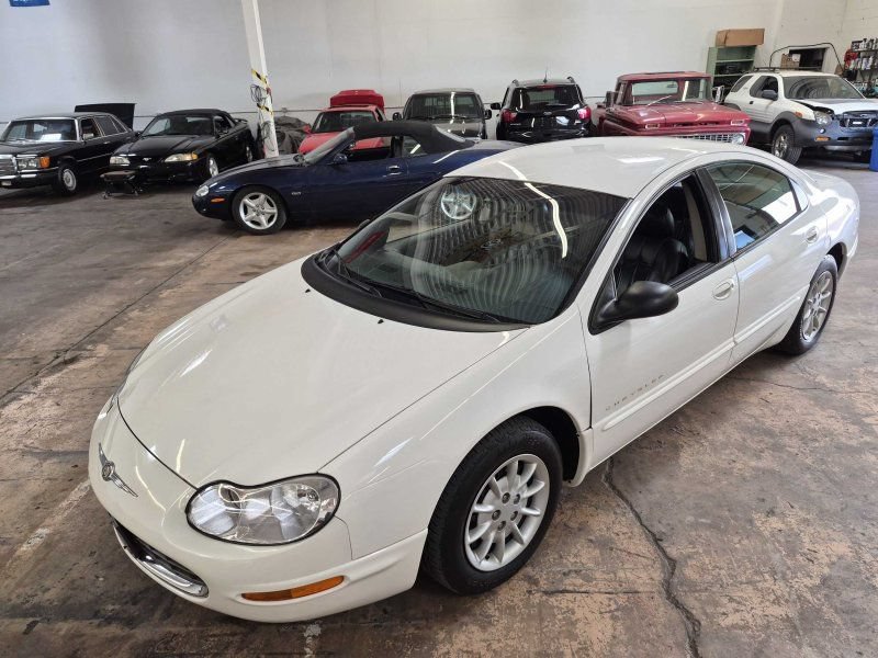 Used 1998 Chrysler Concorde LXi FWD image 21