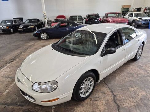 Used 1998 Chrysler Concorde LXi FWD image 21