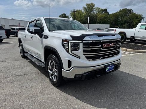 Used 2023 GMC Sierra 1500 SLT w/ SLT Premium Package AWD/4WD image 8