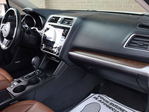 Used 2018 Subaru Outback 3.6R Touring w/ Popular Package #3 image 25