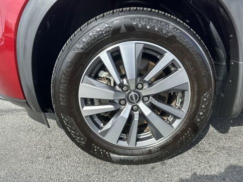 Certified 2023 Nissan Pathfinder SL image 9