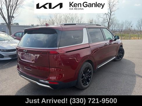 Certified 2024 Kia Carnival SX Prestige image 5