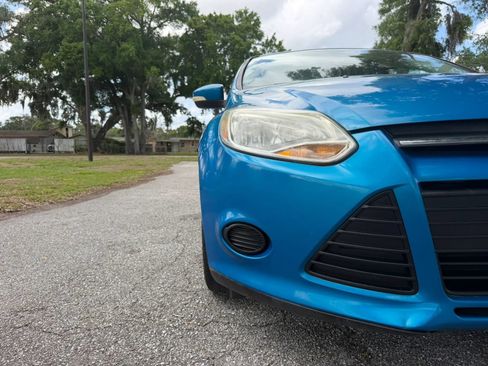 Used 2014 Ford Focus SE w/ SE Winter Package FWD image 25