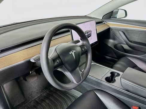 Used 2023 Tesla Model 3 Standard Range RWD image 10