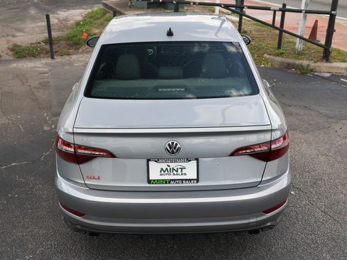 Used 2020 Volkswagen Jetta GLI FWD image 10