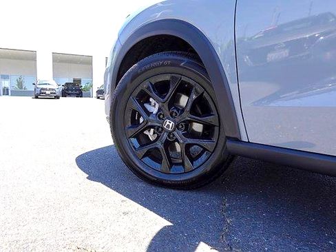 Used 2025 Honda HR-V Sport image 8